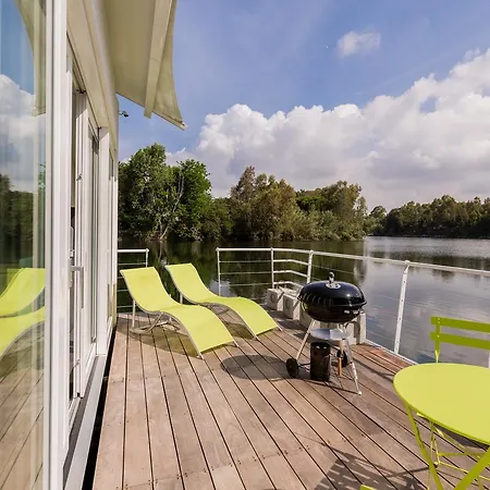Nautilus Village Holiday park